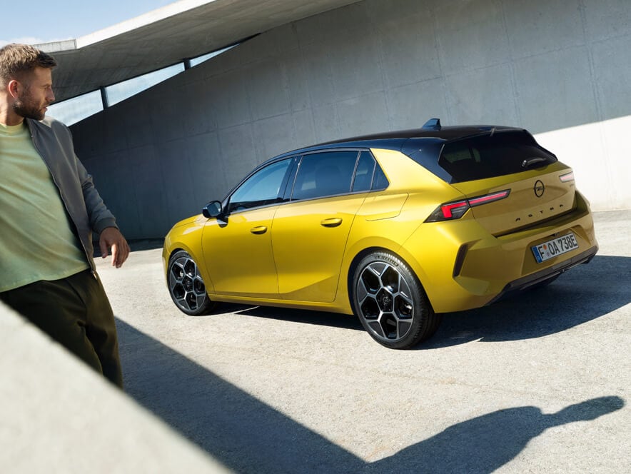 opel_astra-hybrid_exterior_4x3_as22_e01_058