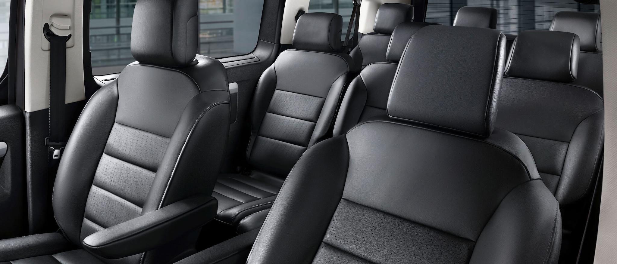 opel_zafira-e-life_interior_seating_21x9_za-e21_i01_003